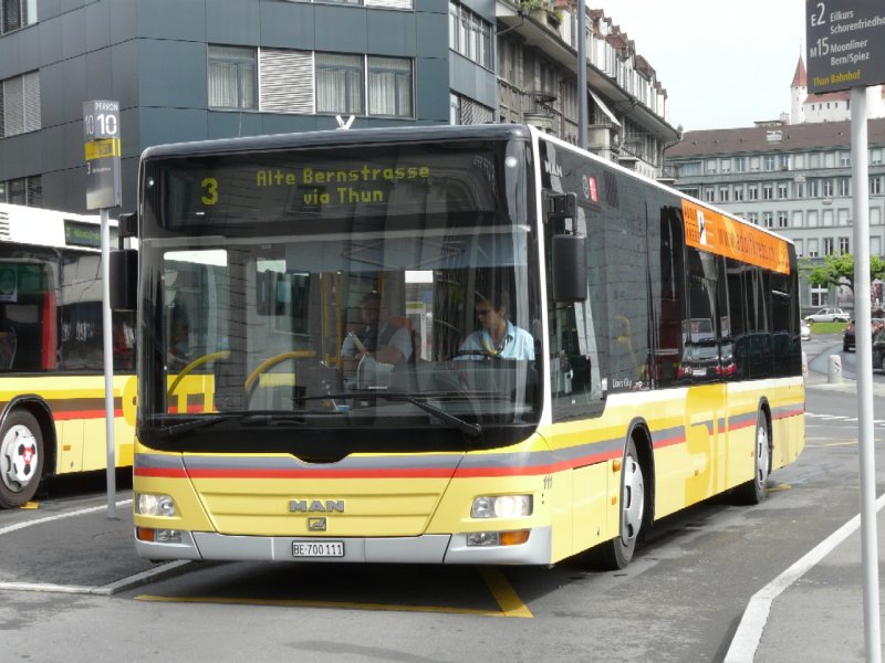 STI - MAN Lion`s CityBus Nr.111 BE 700111 eingeteilt auf der Linie 3 bei der Bushaltestelle vor dem Bahnhof Thun am 24.05.2008