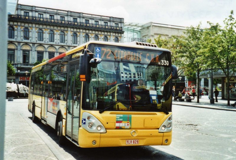 TEC Nr. 5.330/YLV-829 Irisbus am 8. Juli 2009 Lige, Place Saint-Lambert