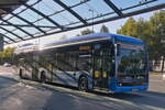 Mercedes-Benz eCitaro der MVG, Bus Nr. 5012 (M-VG 5012) als Sonderlinie 99 an der Haltestelle Messestadt Ost. Aufgenommen 2.9.2021.