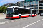 Hamburger Hochbahn Mercedes Benz eCitaro G Wagen 3519 am 13.07.25 am Jungfernstieg Hamburg