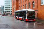 Hamburger Hochbahn Mercedes Benz eCitaro Wagen 2417 am 15.07.25 in Hamburg Altona