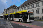 Mercedes eCitaro 166, auf der Linie 1, verlässt am 06.10.2025 den Bahnhof Aarau.