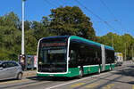 Mercedes eCitaro 7104, auf der Linie 36, fährt am 18.09.2025 bei der Haltestelle ZOO Dorenbach ein. Aufnahme Basel.