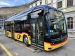 Der MB eCitaro '12196'  VS 581 439  vom Ortsbus Brig-Glis am 20.12.25 beim Bahnhof Brig.