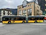 Der neue Solaris Urbino 18 IV Electric '12283'  BE 431 659  der PostAuto Regie Spiez am 19.12.25 kurz vor dem Bahnhof Interlaken West.