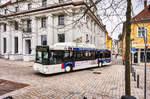 Ein MAN CNG Niederflurbus (Nr. 118) der SÜC, fährt am 12.4.2017 in die Haltestelle Theaterplatz ein.
Unterwegs war der Bus auf der Linie 3 (Sändleinweg - Theaterplatz - Coburg Bahnhof/ZOB - Dörfles-Esbach).