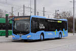 Mercedes Hybrid Bus von Distribus, auf der Linie 11, wartet an der Endstation beim Bahnhof Saint Louis. Die Aufnahme stammt vom 02.01.2019.