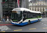 VBL - Volvo 7900 Hybrid Nr.78 unterwegs auf der Linie 14 vor dem Bahnhof Luzern am 16.07.2023