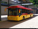 Postauto tpb - Volvo 7900 Hybrid  TI  264793 bei den Bushaltestellen beim Bahnhof Bellinzona am 29.05.2025
