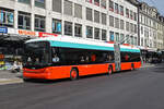 Hess Trolleybus 59, auf der Linie 1, bedient die Haltestelle beim Guisan Platz. Die Aufnahme stammt vom 25.09.2021.
