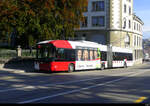 tpf - Hess Trolleybus  Nr.526 unterwegs in der Stadt Freiburg am 29.10.2021