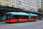 Hess Trolleybus 55, auf der Linie 1, bedient am 09.09.2022 die Haltestelle beim Bahnhof Biel.