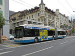 Hess Trolleybus, Nummer nicht sichtbar, auf der Linie 8, fährt am 04.05.2010 durch die Hirschmattstrasse.