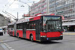 NAW Hess trolleybus 9, auf der Linie 12, fährt zur Haltestelle beim Bahnhof Bern.