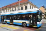 Überraschend lautlos schleicht sich dieser O-Bus in Debrecen ins Bild, 26.6.2016