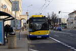 Teplice (früherer deutscher Name: Teplitz oder Teplitz-Schönau) ist eine Stadt und Kurort in Nordböhmen, hier gibt es ein dichtes Stadbus - und  Obusnetz.
Auf der Linie 103 am Hlavní nádraží ist ein Skoda Solaris unterwegs. 12.01.2014 Teplice, 10:18 Uhr.