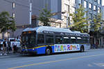 New Flyer Trolleybus E40LFR 2127, auf der Linie 14, unterwegs in Vancouver.