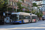 New Flyer Trolleybus E60LFR 2523, auf der Linie 10, unterwegs in Vancouver.
