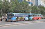 Busse der Linien 6 und 9 am 24. Juli 2009 in Xining.