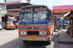 Lokalbus am 23.Aug. 2011 im Busterminal von Surat Thani.