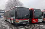 Der älteste und der neueste Saar-Pfalz-Bus der Betriebsstelle Kaiserslautern: Setra S315 NF Baujahr 1999 und Citaro C2 Ü Baujahr 2014 (KL-RV 791 und SB-RV 343) beim ersten Schnee 2014 in