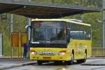 . AS 5500, Setra S 415 UL von AS Tours, steht abfahrtbereit am Bahnhof in Ettelbrck. 25.04.2015