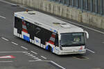 Cobus 3000 5, Flughafenbus, gesehen am Flughafen in Wien. 04.06.2023