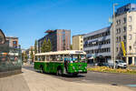 Graz. Am 06.09.2026 ist der B�ssing 11RU/5 mit Wagennummer 64 vor dem Grazer Hauptbahnhof zu sehen.