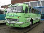 Omnibus Ikarus 55 der  BusBetriebe Wismar  aus dem Landkreis Nordwestmecklenburg (NWM) anläßlich 130 Jahre Strba in Rostock [27.08.2011]