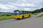 Ein historischer Saurer Bus auf Extrafahrt in Opfertshofen SH, 10.09.2013.