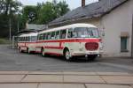 Vom 02.06.-03.06.2012 fand in Chemnitz das 10. Kappler Straßenbahnfest statt.Mit diesen perfekt restaurierten Skoda 706 wurden Rundfahrten angeboten.