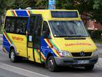 Mercedes Sprinter von Busunternehmen Manfred Scholz aus Deutschland in Stralsund am 05.09.2021