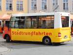 VW Kutsenits von Busunternehmen Manfred Scholz aus Deutschland in Stralsund am 14.09.2019