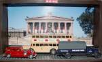 Mein kl.Wiking Diorama,Epoche II.Berliner Doppeldecker Bus D38,Horch Limousine u.Mercedes LKW,vor der  alten Nationalgalerie  in Berlin