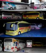 Kaguya (eigene fiktive Firma) Busmodelle von laminierten Fotopapier hergestellt.