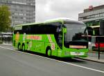 MAN Lion's Coach der Firma MEINFERNBUS.de nach Karlsruhe am Hauptbahhof Essen.(5.10.2013)  