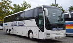 De Blå Busser, eine Reisebusunternehmen aus Dänemark mit einem MAN Lion's Coach am Parkplatz Berlin Zoologischer Garten am 23.09.21