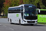MAN Lion’s Coach im Dienst von Flixbus unterwegs, aufgenommen beim Verlassen des Busbahnhofs von Grenoble. 09.2022