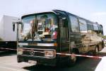 Mercedes O303, aufgenommen im August 2002 im Fahrerlager des Nürburgrings.