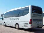 Mercedes Tourino von Follow Me! aus Polen im Stadthafen Sassnitz im Jahr 2016
