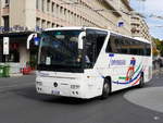 Mercedes Tourismo Reisebus unterwegs in der Stadt Lausanne am 25.09.2017