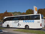 Mercedes Tourismo von Faniani Reisen aus SLO 2017 in Krems unterwegs.