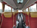 Der Fahrgastraum eines Mercedes Tourismo von Becker-Strelitz Reisen aus Deutschland in Neubrandenburg am 06.03.2022