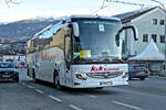 Mercedes-Benz Tourismo von k&k Busreisen als Schienenersatzverkehr f�r die Unterinntalbahn in Innsbruck, Amraser Stra�e. Aufgenommen 19.1.2026.