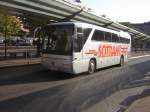 Ein Mercedes Tourismo an der Haltestelle Hauptbahnhof.