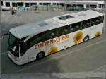 Diesen M-B Bus habe ich von einer hher gelegenen Terasse am 16.09.2010 in Passau aufgenommen.
