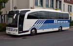 Mercedes Travego Reisebus, in Höxter am 15.07.2017.