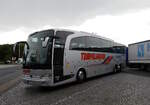 Mercedes Travego Reisebus am 05.06.25 an der A2.