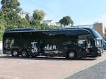Neoplan Cityliner von Tholen aus Deutschland im Stadthafen Sassnitz am 22.09.2024
