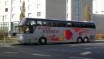 Neoplan am 02.11.2011 am Flughafen Hannover.